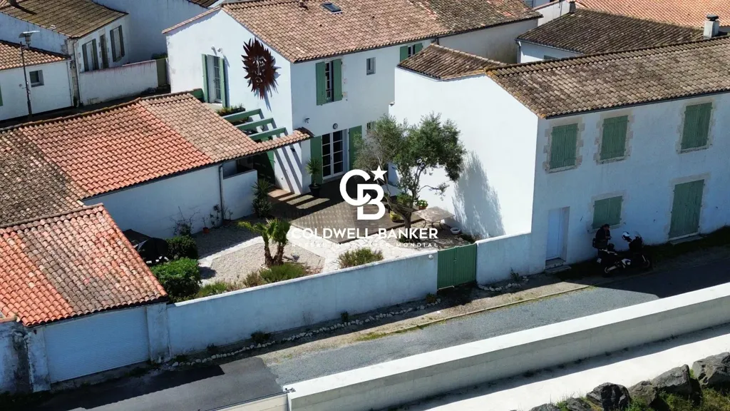 Õhuvaade - Charming House with Sea View near Ocean