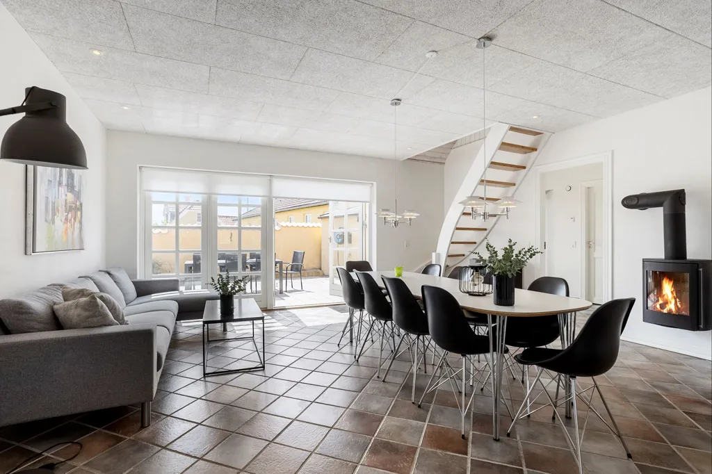 Salle à manger - Villa with Seafront Access in Løkken