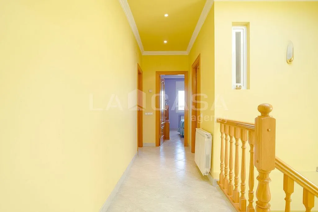 Entrée - Chalet with Terrace in Santa Eulàlia de Ronçana