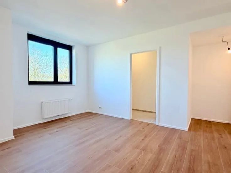 Pièces - Appartement à Jambes, Proche de la Rue Julie Dessy