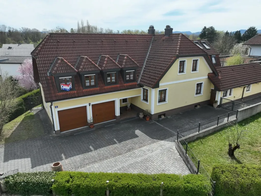 Vista aerea - Spacious House with Office in Weinzierl