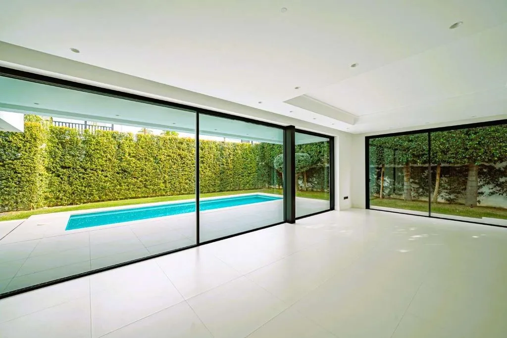 Bassein - Luxury Villa with Pool in Las Lomas de Río Verde