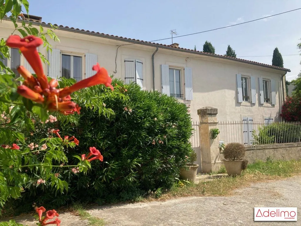 Välivaade - Historic Mas with Pool near Nîmes