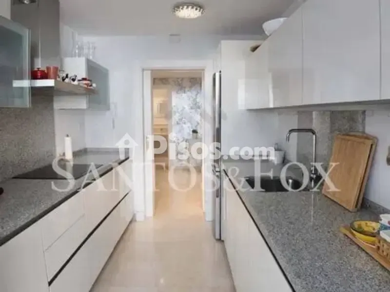 Cuisine - Modern Apartment with Sea View in Marbella