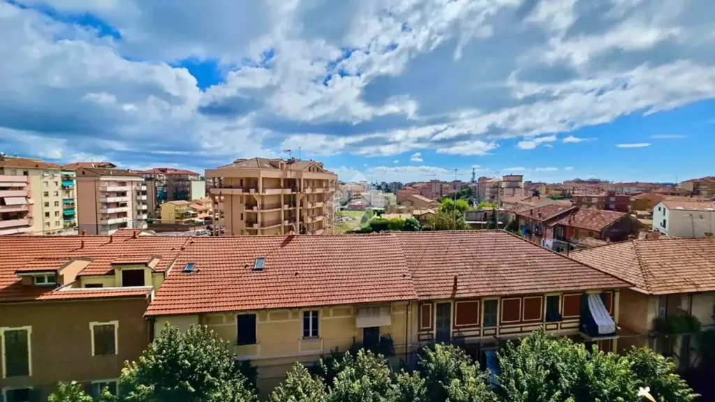 Balcon - Spacious Apartment with Panoramic Terrace in Albenga