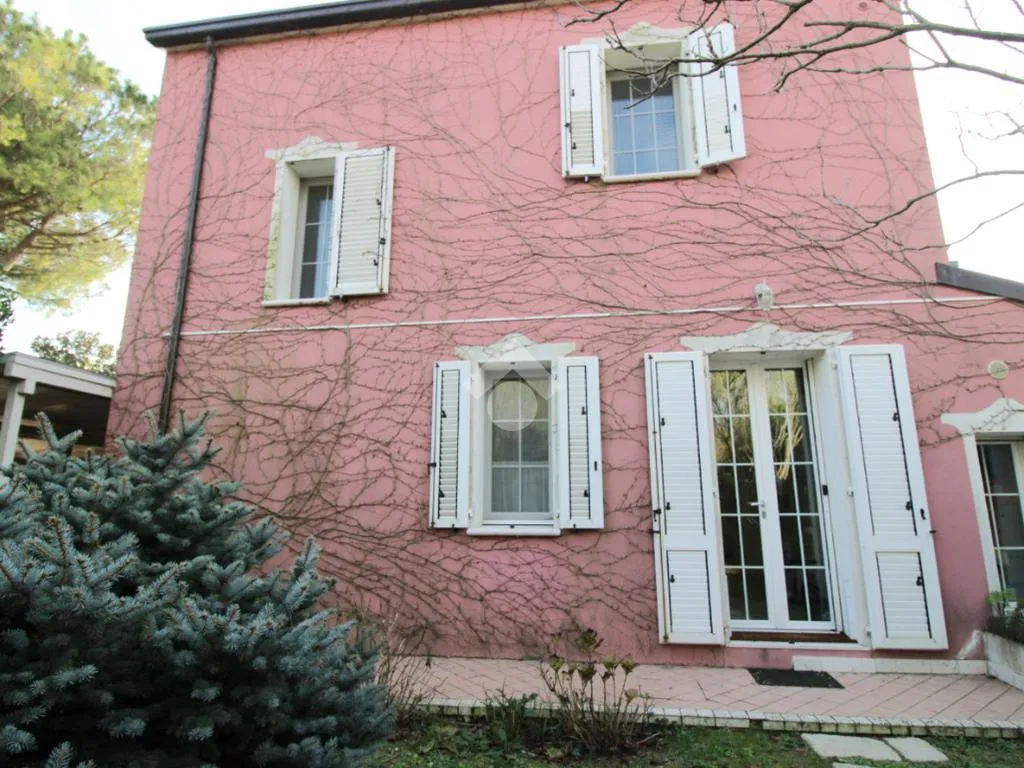 Exterior - Rustic Villa with Garden in Cesena