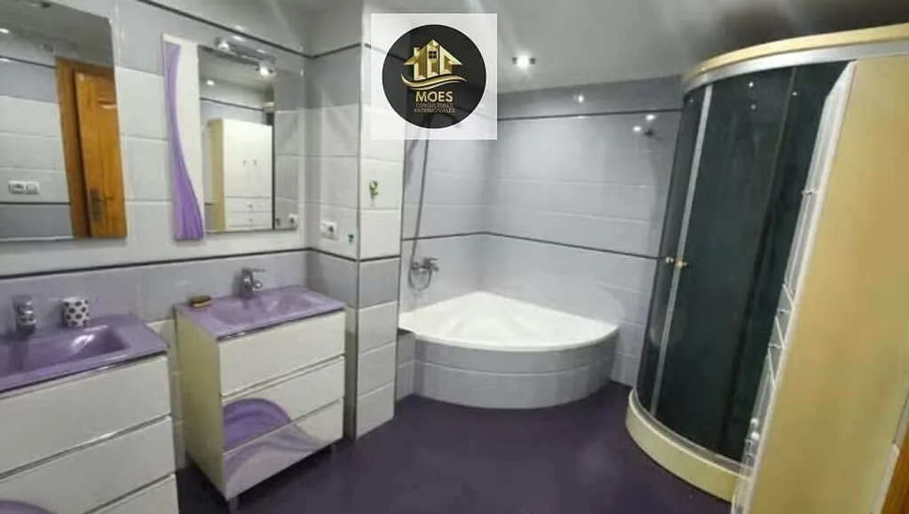 Salles de bain - Apartment with Balcony in Torredonjimeno