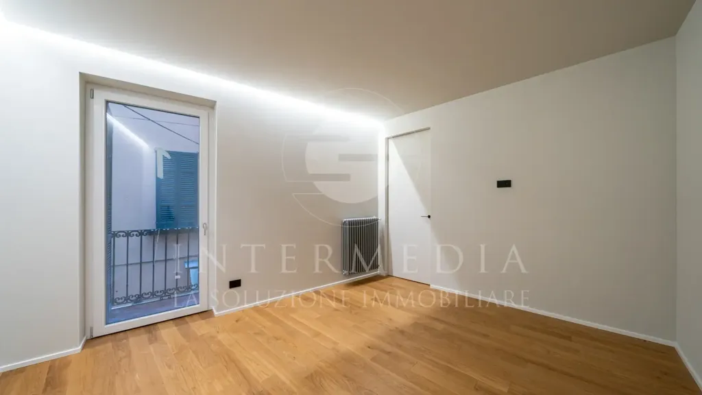 Toad - Rusticated Flat with Balcony in Brescia