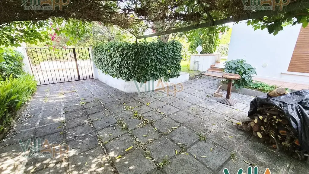 Jardin - Villa with Sea View in Fondi