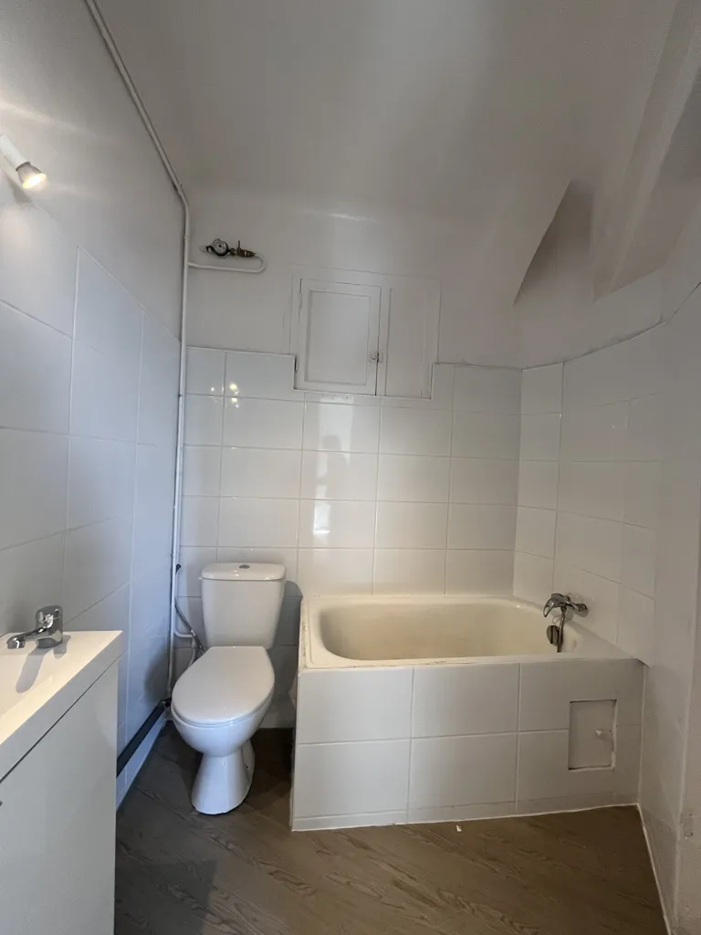 Salles de bain - Appartement T2 avec Ascenseur à Perpignan
