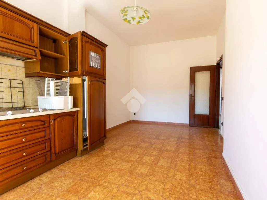 Cuisine - Duplex with Dual Aspect in Mirabello Monferrato