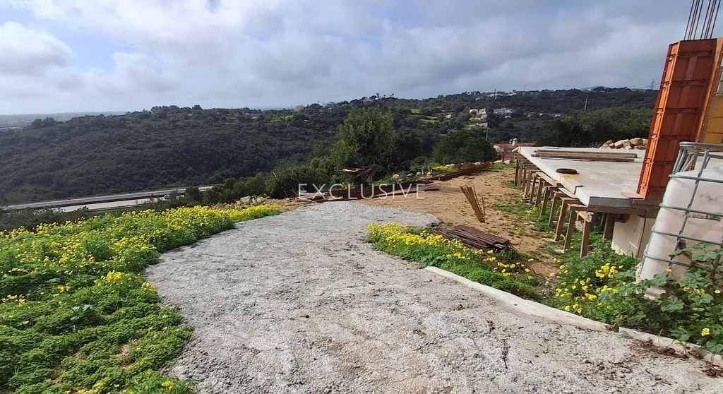 Aed - Contemporary Villa with Pool in Loulé