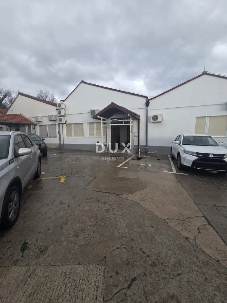 Välivaade - Office Space with Parking in Kostrena, Urinj