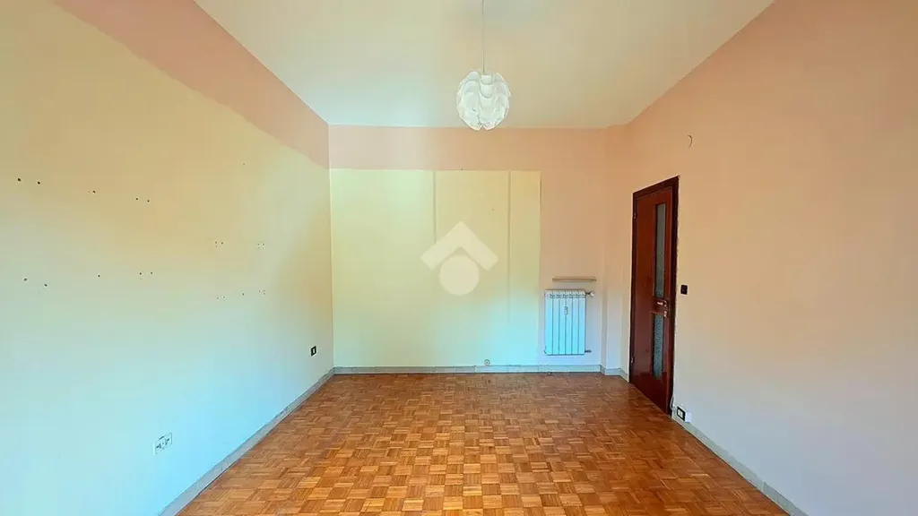 Pièces - Apartment with Balcony in Savona