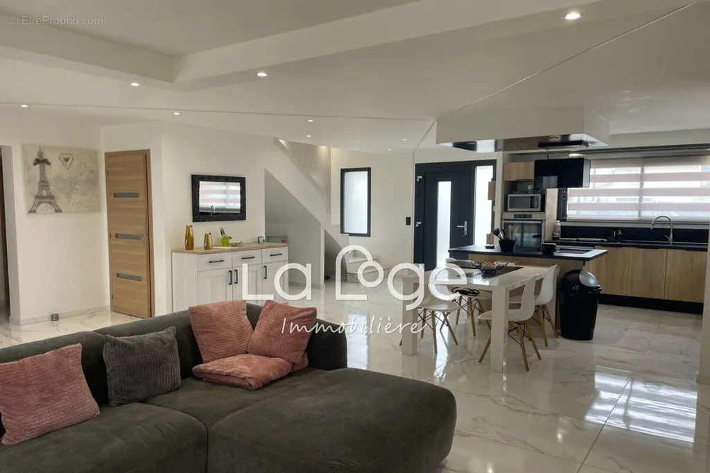 Soggiorno - New House with Pool in La Saulce