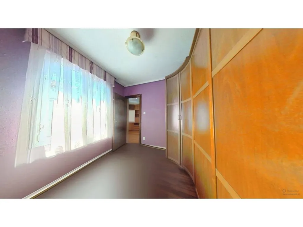 Toad - Modernised Flat with Metro Access in Bilbao