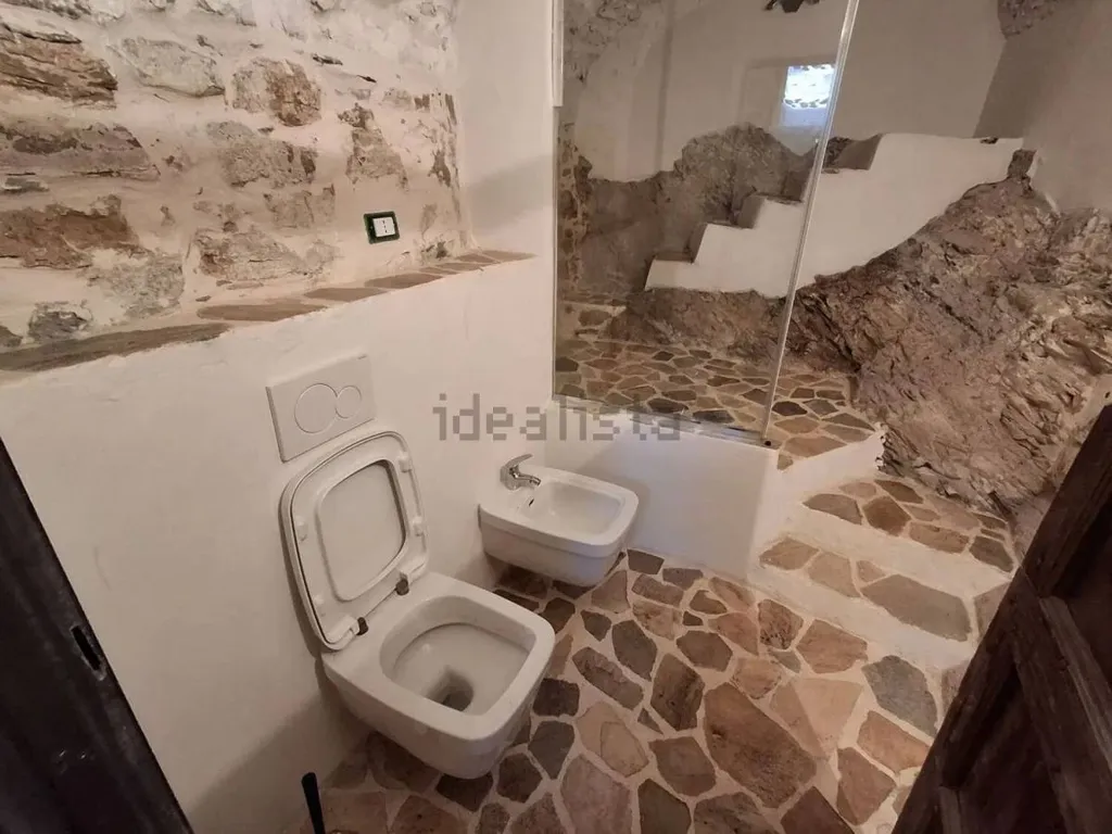 Vannitoad - Restored Apartment in Historic Centre, Cipressa