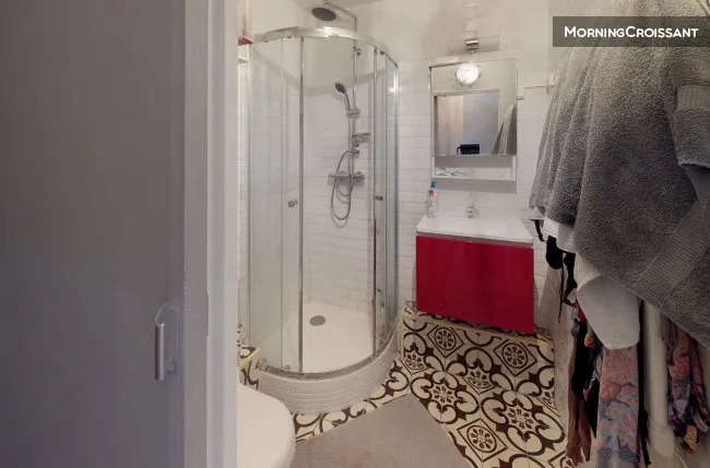 Bagni - Studio with Rooftop View in Paris