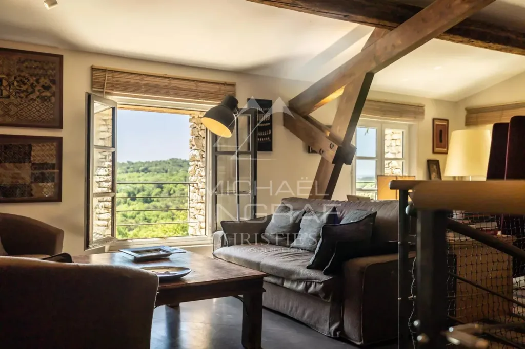 Elutuba - Luxury Stone House with Pool near Murs