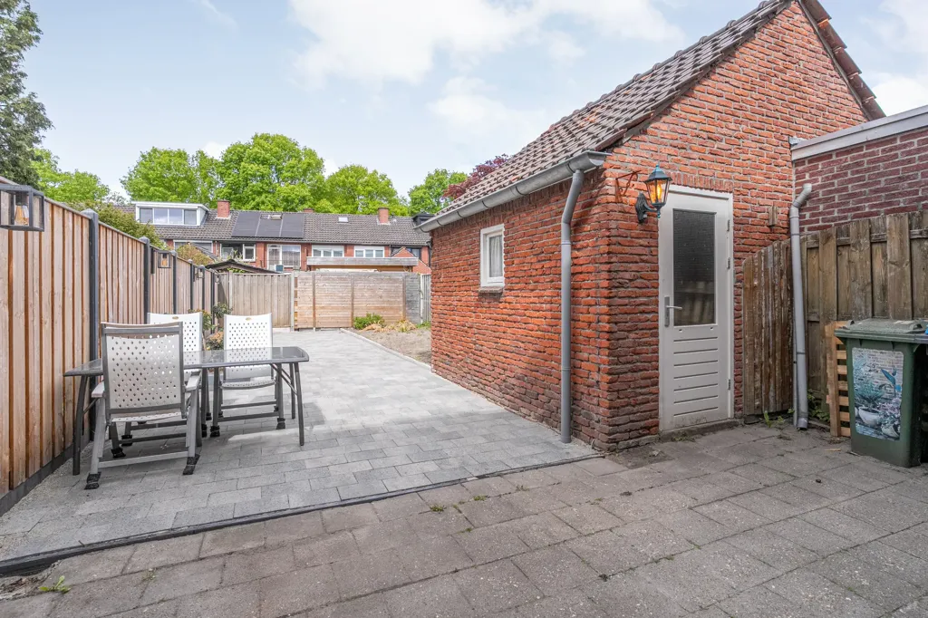 Jardin - Modernised Semi-detached House with Garden in Almelo
