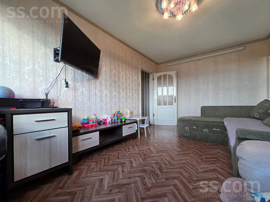 Séjour - Bright Three-Bedroom Flat in Pļavnieki, Riga