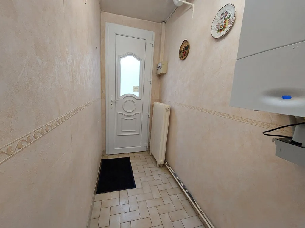 Pesuköök - 3-Bedroom Apartment with Private Garage in Eu