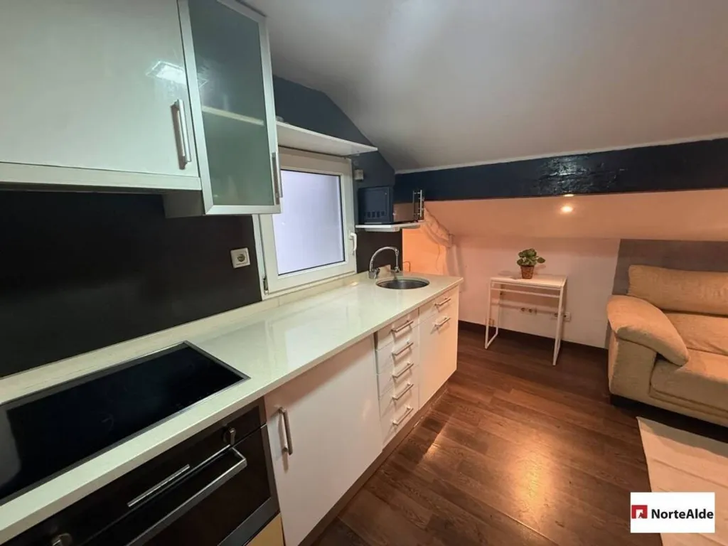Cuisine - Modernised Loft in Barakaldo Centre