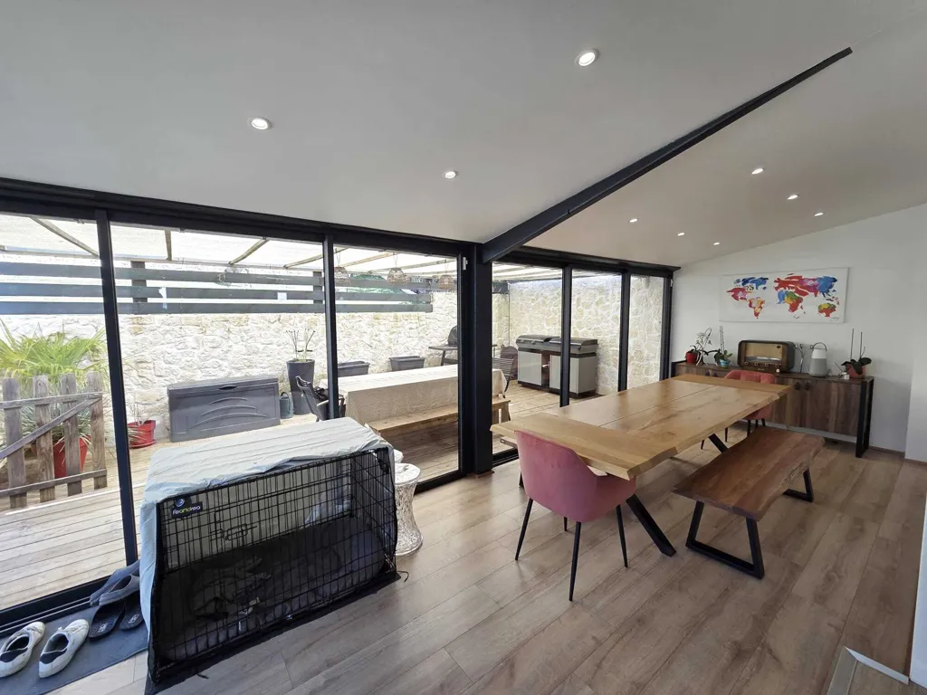 Salle à manger - Villa Rénovée avec Piscine sur les Hauteurs de Penne d'Agenais