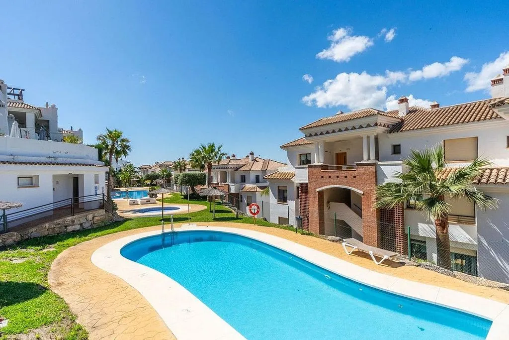 Bassein - Apartment with Pool and Terrace in Casares