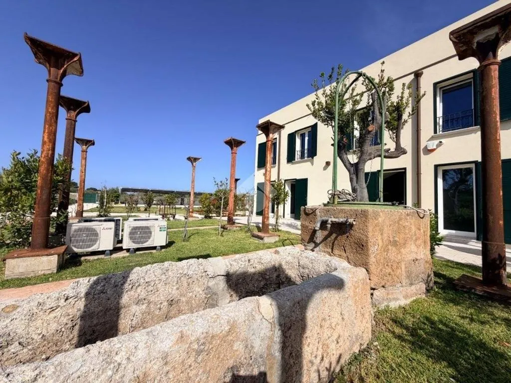 Aed - Luxury Farmhouse with Rooftop Terrace in Paceco
