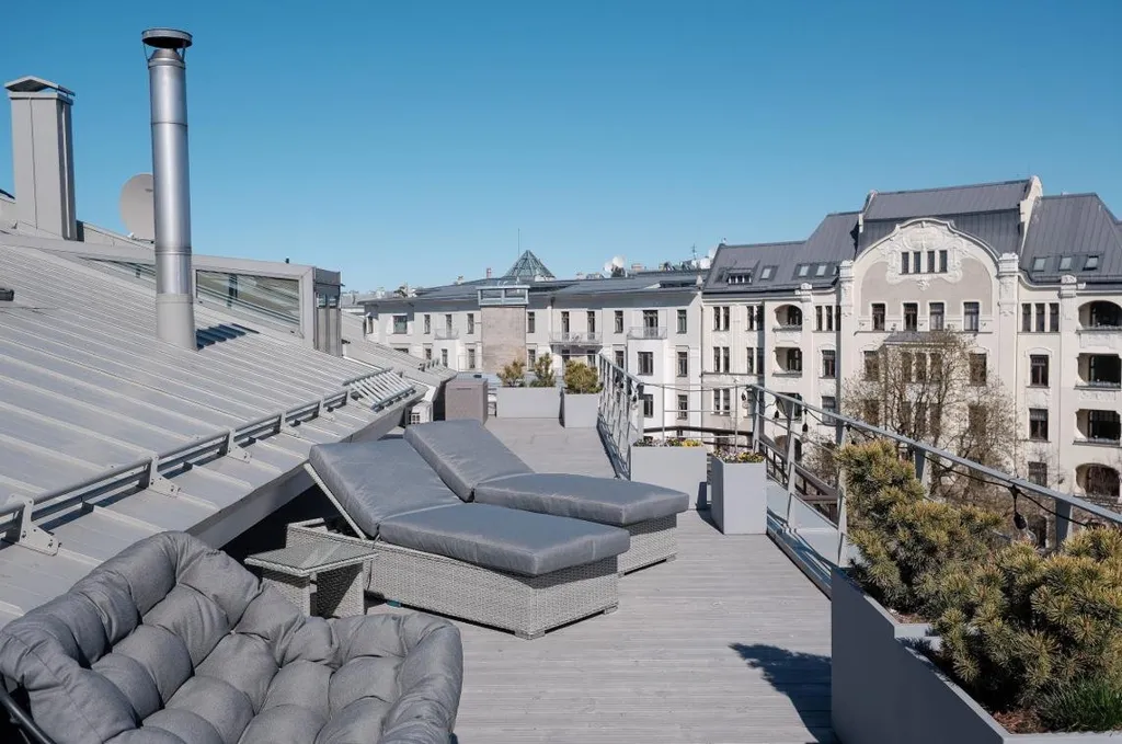 Terrass - Renovated Jugendstil Flat in Riga Centre