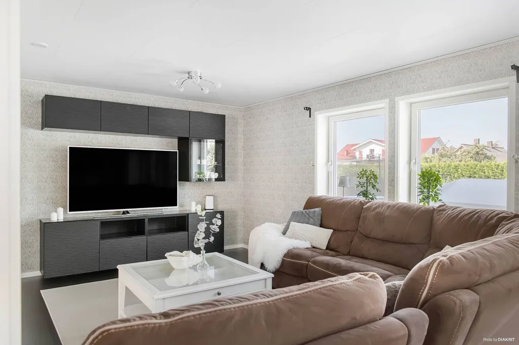 Elutuba - Modern Villa with Pool in Påarp