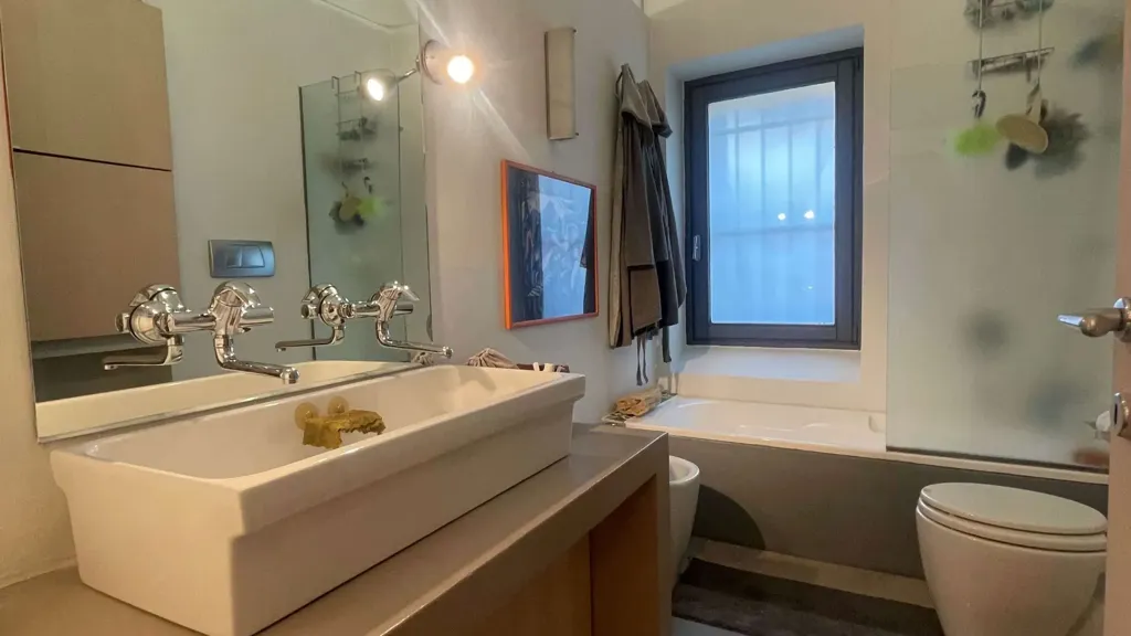 Salles de bain - Charming Apartment with Balcony in Asti