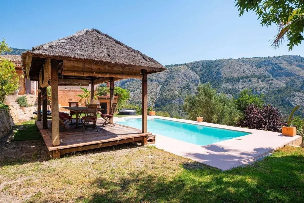 Piscine - Villa with Pool and Terrace in Callosa d'En Sarrià