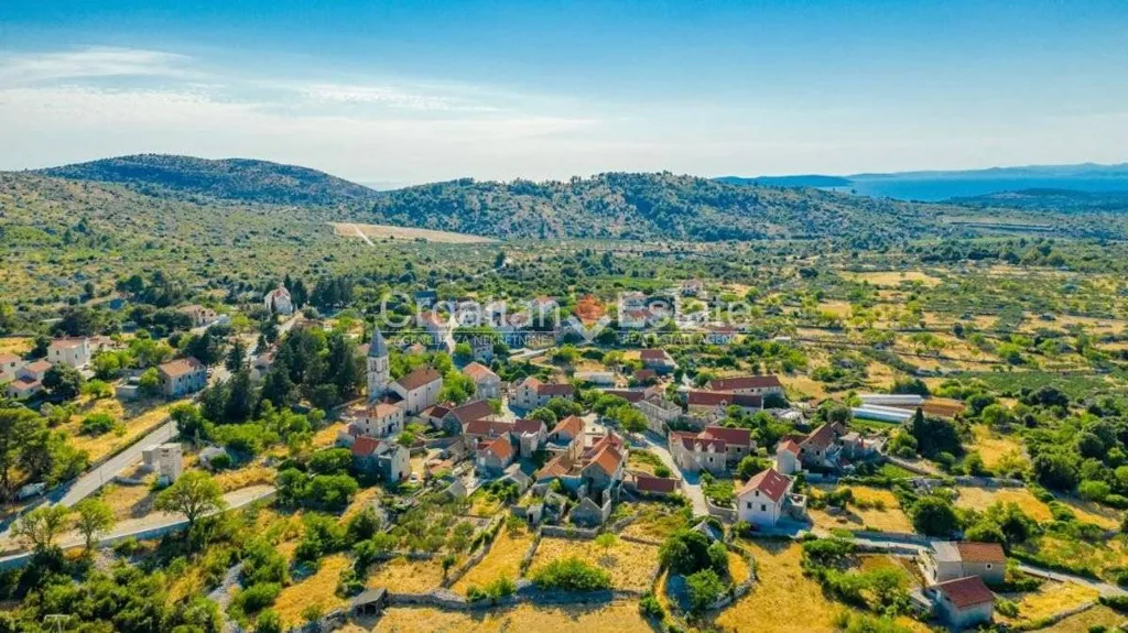 Vista aerea - Traditional Villa with Pool in Nerežišća