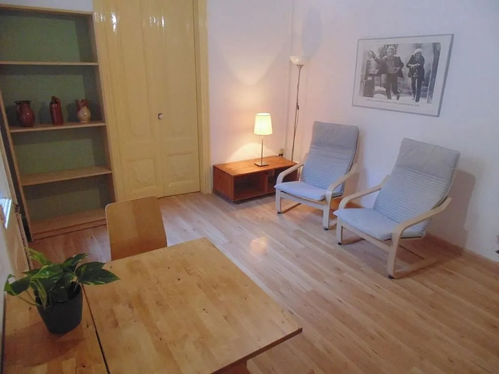 Elutuba - Furnished Flat with Balcony in El Born