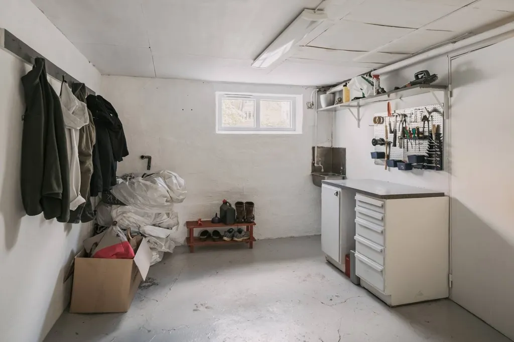 8-room house in Töreboda kommun