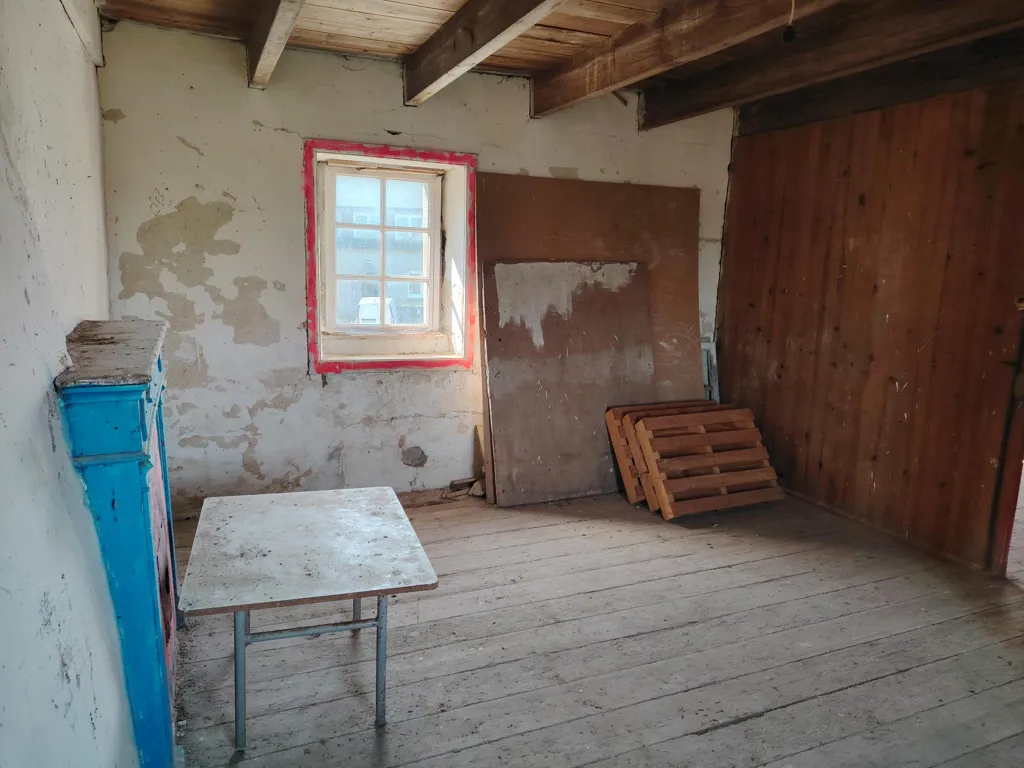 Pièces - Maison en Pierre à Rénover à Ploudaniel