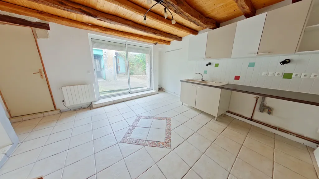 Köök - Town House with Courtyard in Châteauneuf