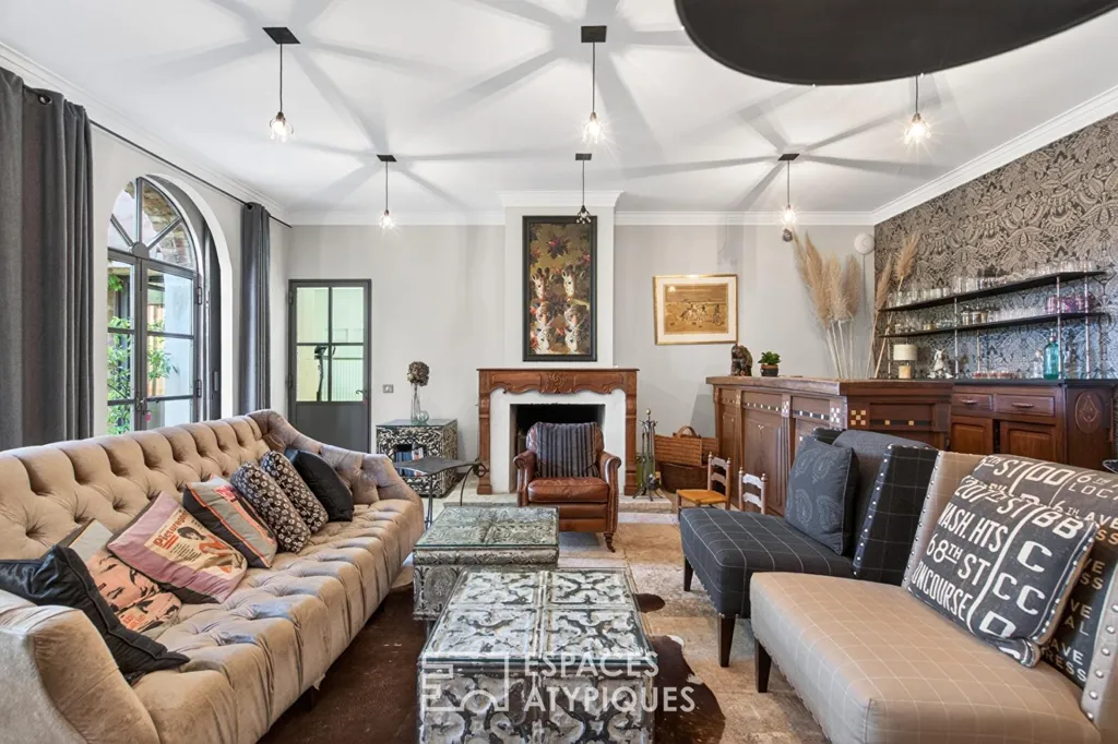 Living Room - 18th-Century Mas with Pool in Paradou
