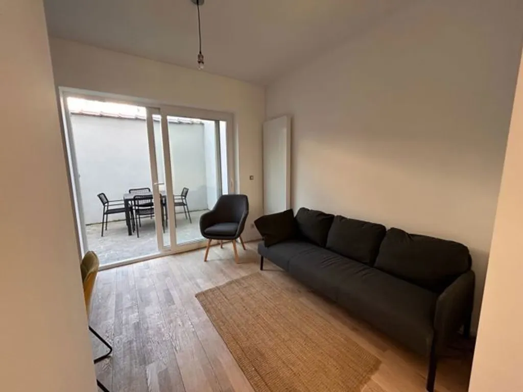Elutuba - Furnished Studio with Terrace in Auderghem