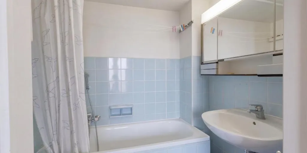 Salles de bain - Appartement Studio avec Garage à Sint-Pieters-Woluwe