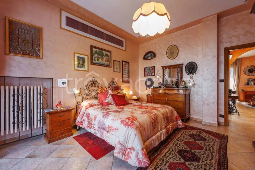 Magamistoad - Villa with Private Garden in Trofarello