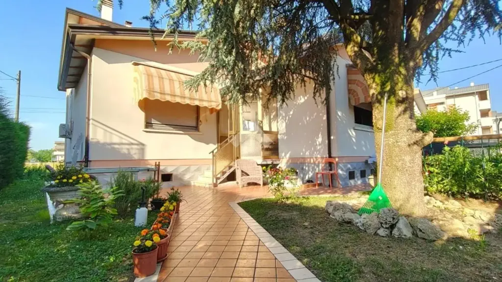 Jardin - Rustic Villa with Garden in Spinea Centre