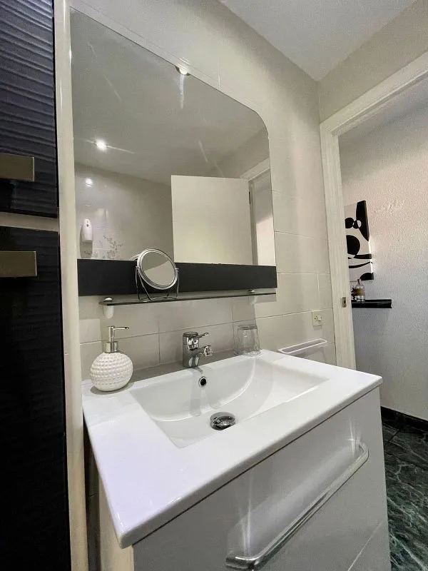 Bagni - Penthouse with Sea View in Coma-Ruga