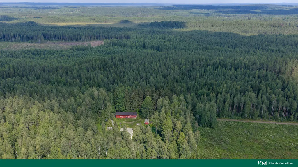 Õhuvaade - Traditional Cottage with Barn in Kantala