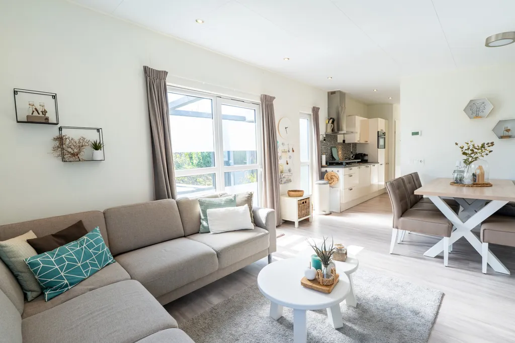Elutuba - Chalet with Waterfront Access in Hellevoetsluis