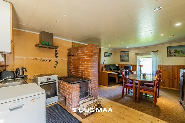Kitchen - Traditional Cottage with Garden in Valga