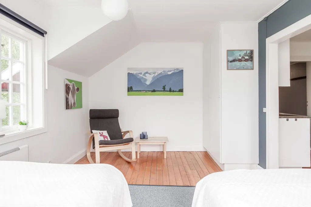 Chambres - Charming House with Lake View in Röbjörkeby