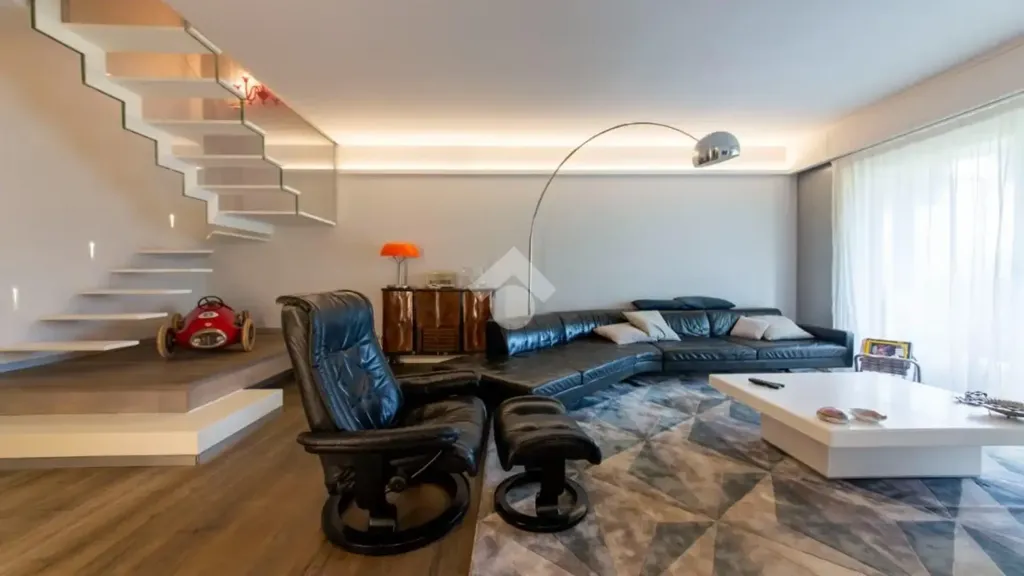 Elutuba - Penthouse with Terraces in Arese